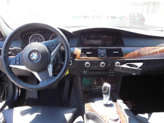 BMW 5 series 2008 photo 1