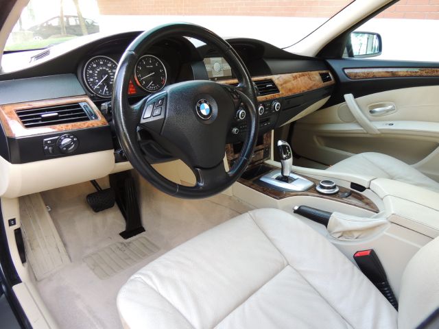 BMW 5 series 2008 photo 19