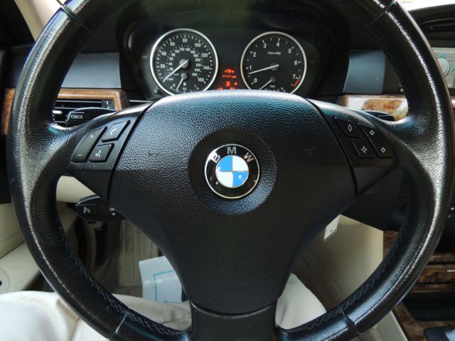 BMW 5 series 2008 photo 4