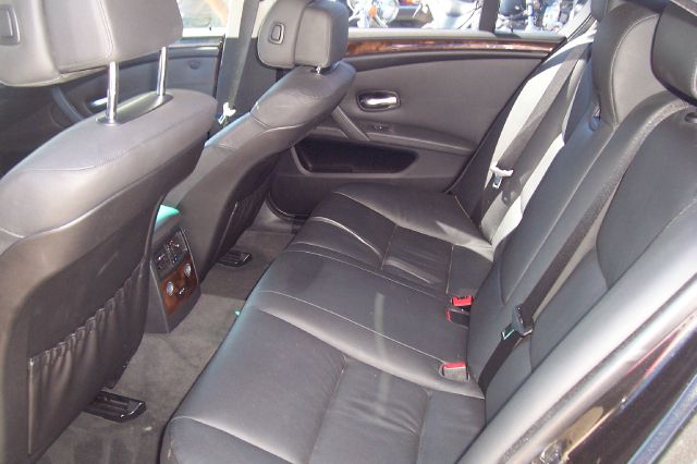 BMW 5 series 2008 photo 2