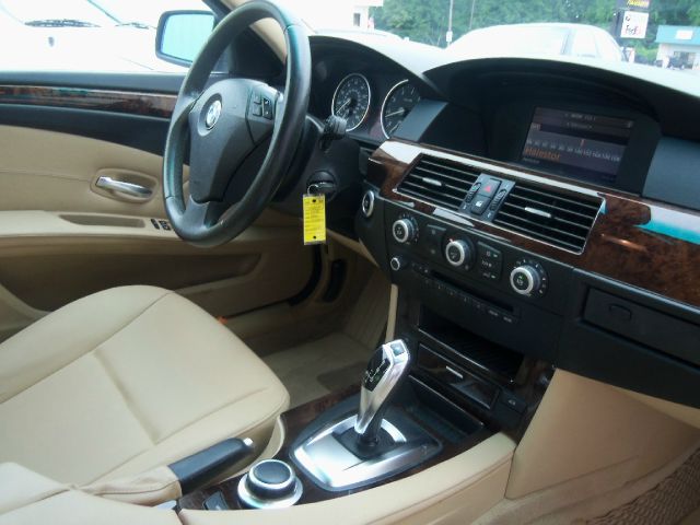 BMW 5 series 2008 photo 7