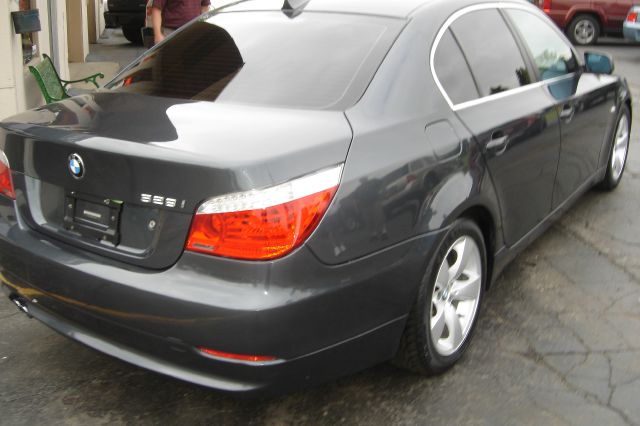 BMW 5 series 2008 photo 2