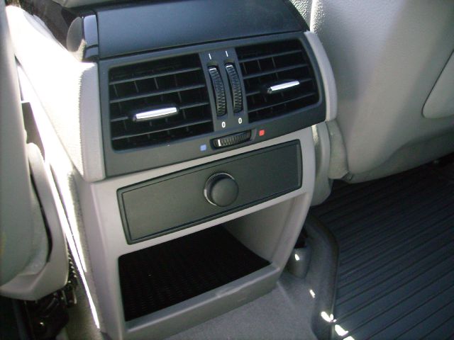 BMW 5 series 2009 photo 13