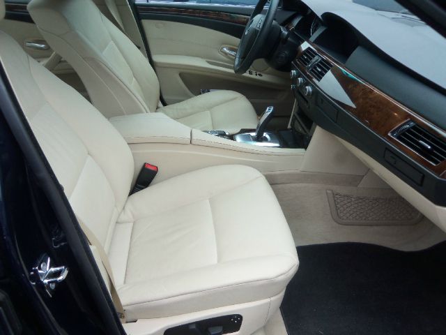 BMW 5 series 2009 photo 7