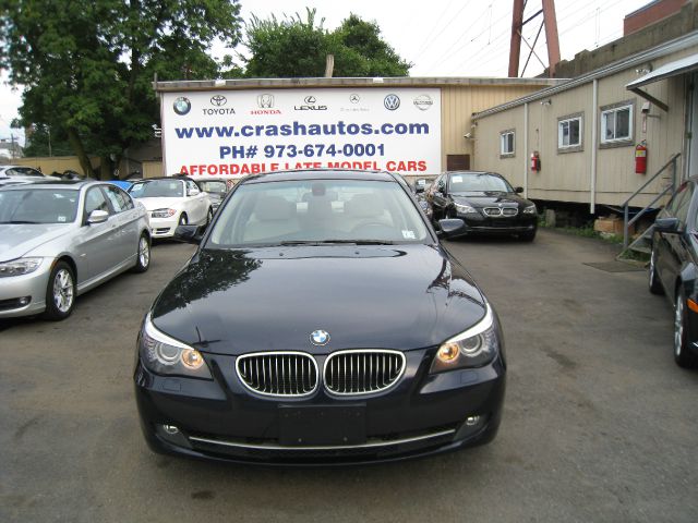 BMW 5 series 2009 photo 2