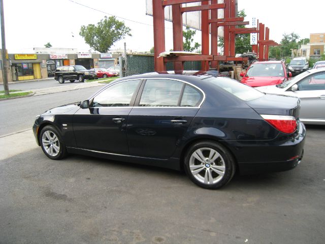 BMW 5 series 2009 photo 3