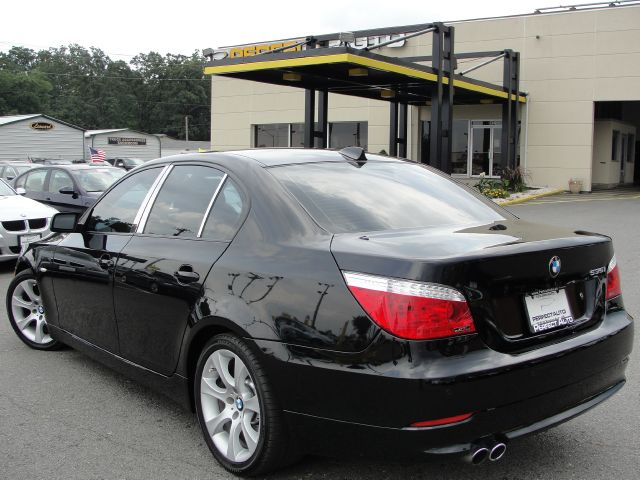 BMW 5 series 2009 photo 1