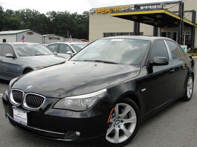 BMW 5 series 2009 photo 3