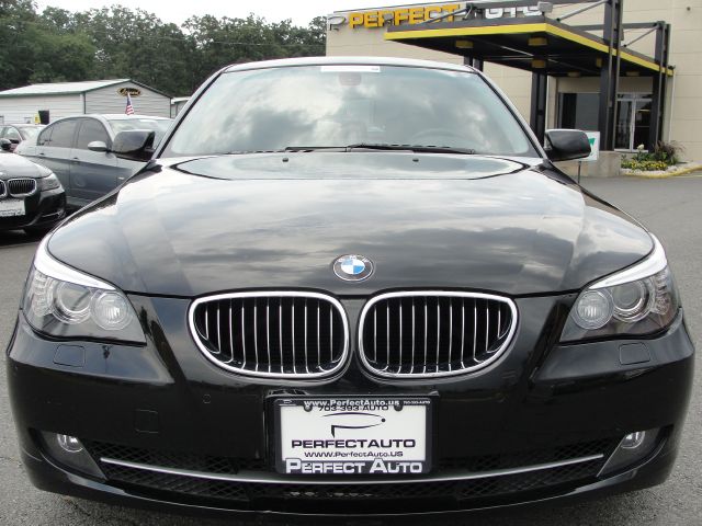 BMW 5 series 2009 photo 4