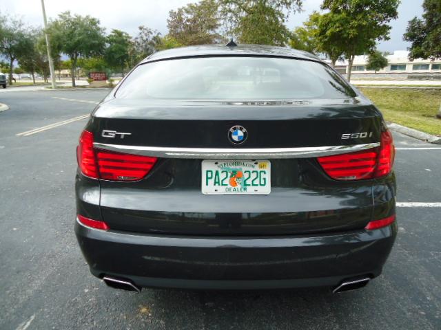 BMW 5 series 2010 photo 3