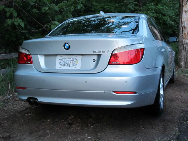 BMW 5 series 146 Cutaway Sedan