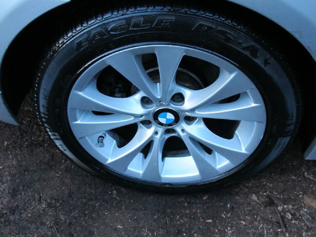 BMW 5 series 2010 photo 47