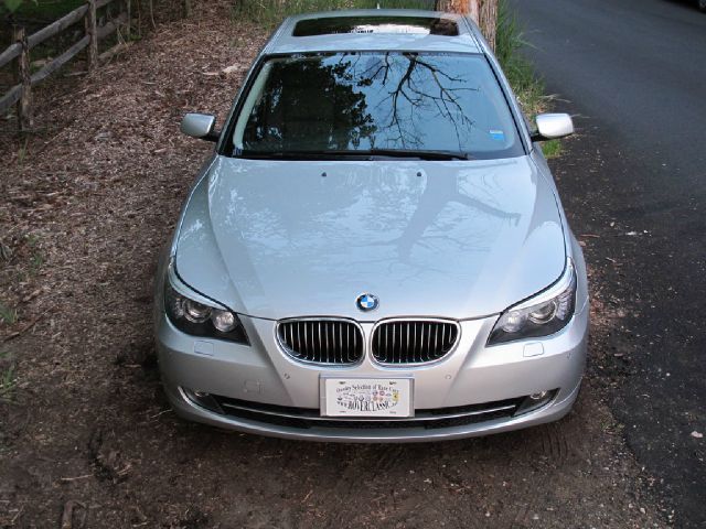 BMW 5 series 2010 photo 92