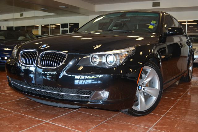 BMW 5 series 2010 photo 2