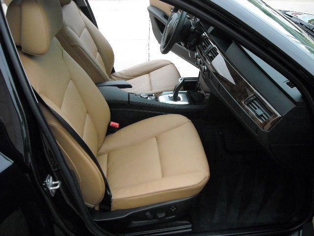 BMW 5 series 2010 photo 29