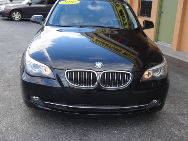 BMW 5 series 2010 photo 4