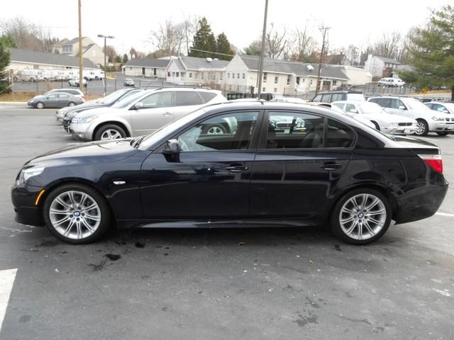 BMW 5 series 2010 photo 2