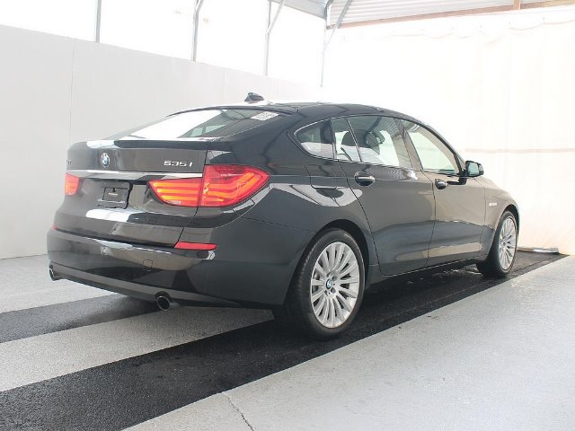 BMW 5 series 2010 photo 2