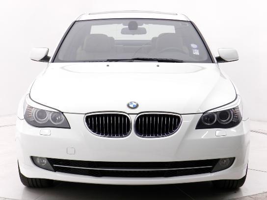 BMW 5 series 2010 photo 26