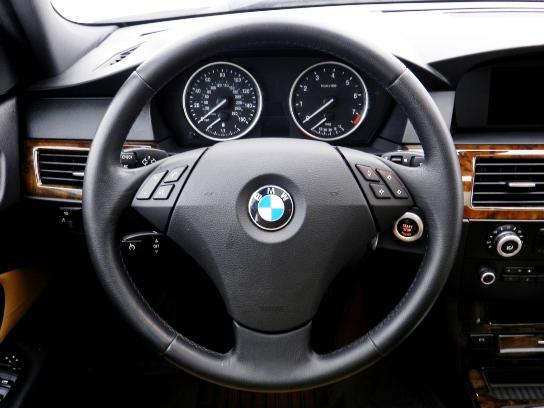 BMW 5 series 2010 photo 7