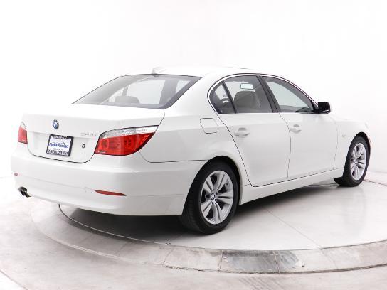 BMW 5 series 2010 photo 8