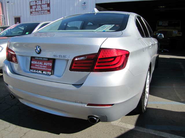 BMW 5 series 2011 photo 4