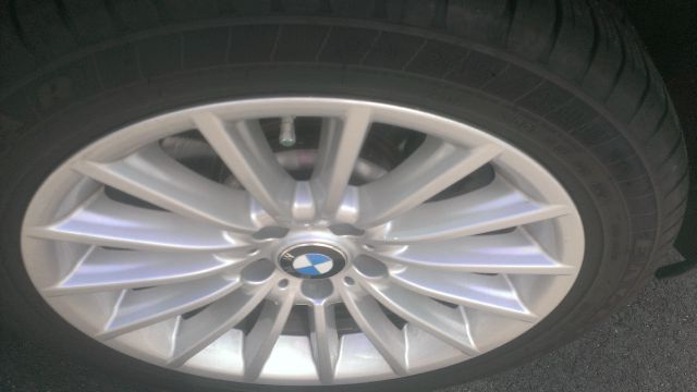 BMW 5 series 2011 photo 9