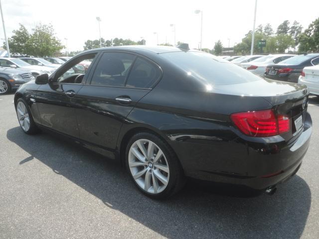 BMW 5 series 2011 photo 4