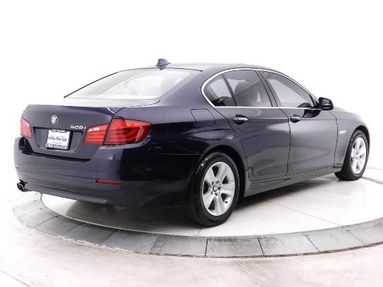 BMW 5 series 2011 photo 1