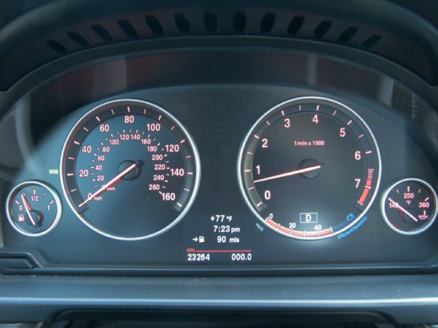 BMW 5 series 2011 photo 7