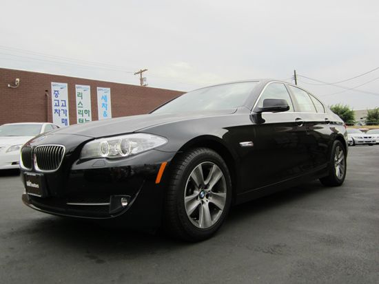 BMW 5 series 2011 photo 2