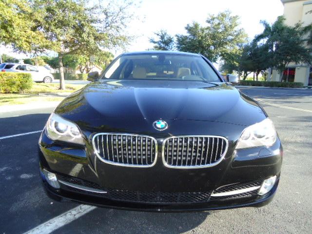 BMW 5 series 2011 photo 5