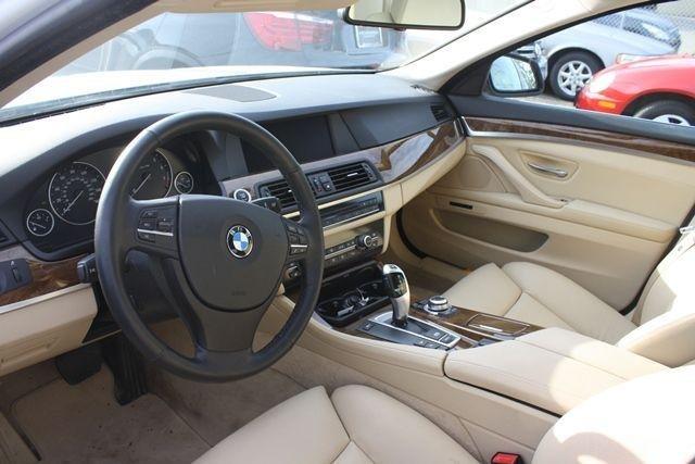 BMW 5 series 2011 photo 1