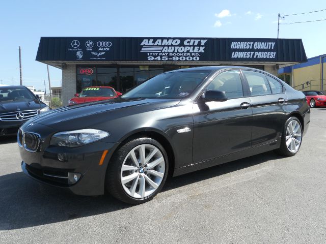 BMW 5 series XLS AWD 4 WD Sedan