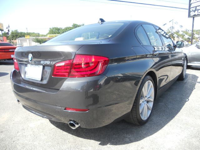 BMW 5 series 2011 photo 3