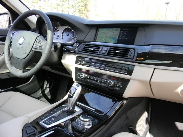 BMW 5 series 2013 photo 23