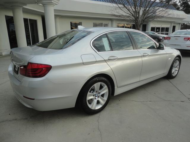 BMW 5 series 2013 photo 2