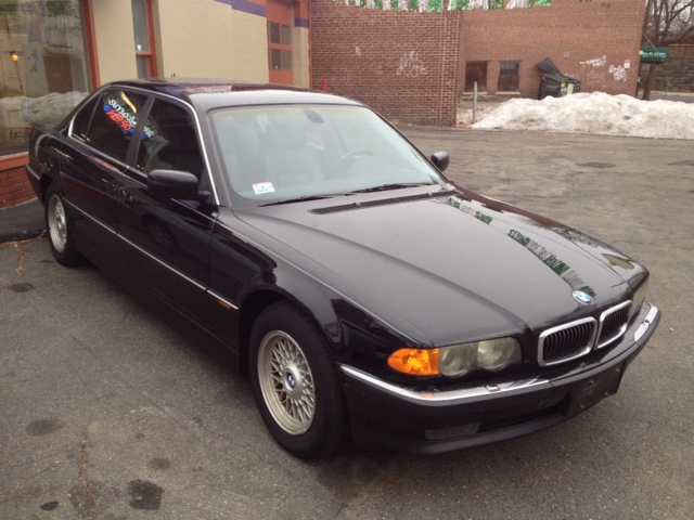 BMW 7 series 2000 photo 4