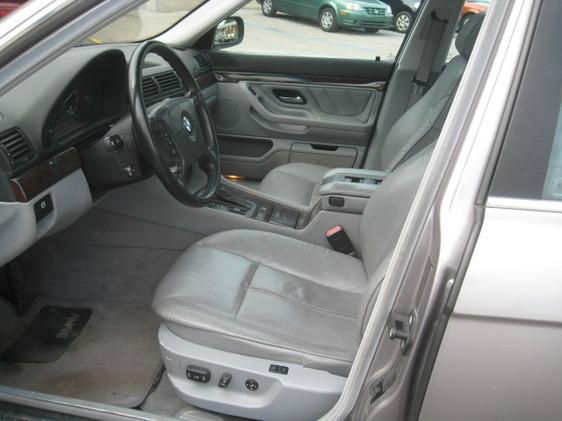 BMW 7 series 2001 photo 3