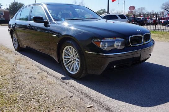 BMW 7 series 2004 photo 1