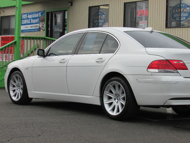 BMW 7 series 2006 photo 2