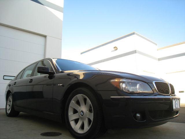 BMW 7 series 2006 photo 2