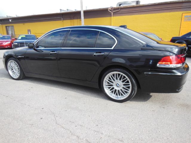 BMW 7 series 2006 photo 0