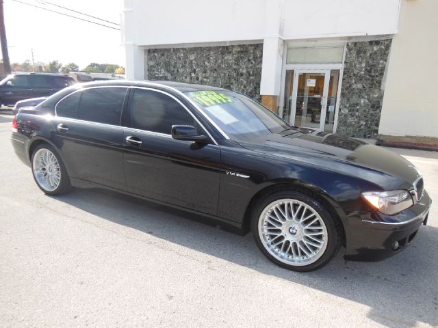 BMW 7 series 2006 photo 2