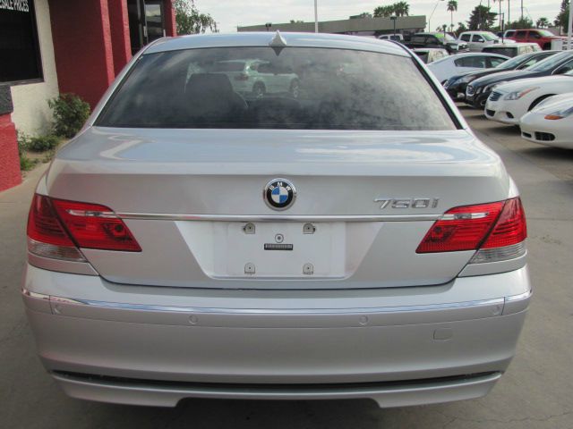 BMW 7 series 2006 photo 3