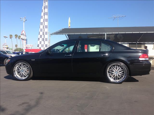 BMW 7 series 2006 photo 2