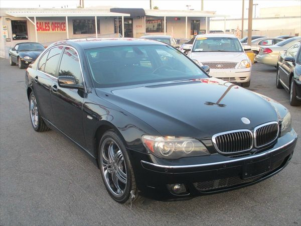 BMW 7 series 2006 photo 2