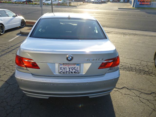 BMW 7 series 2007 photo 1