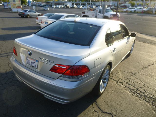 BMW 7 series 2007 photo 2