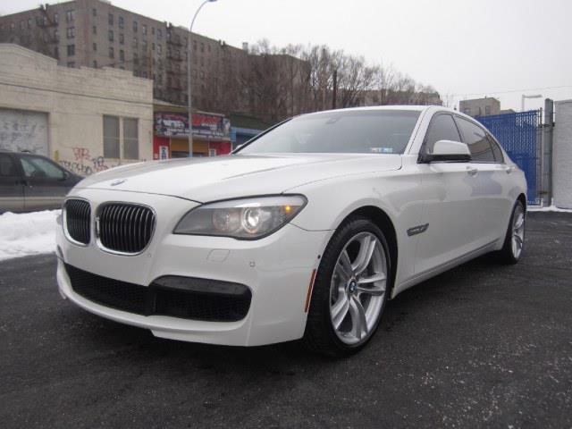 BMW 7 series 2011 photo 2